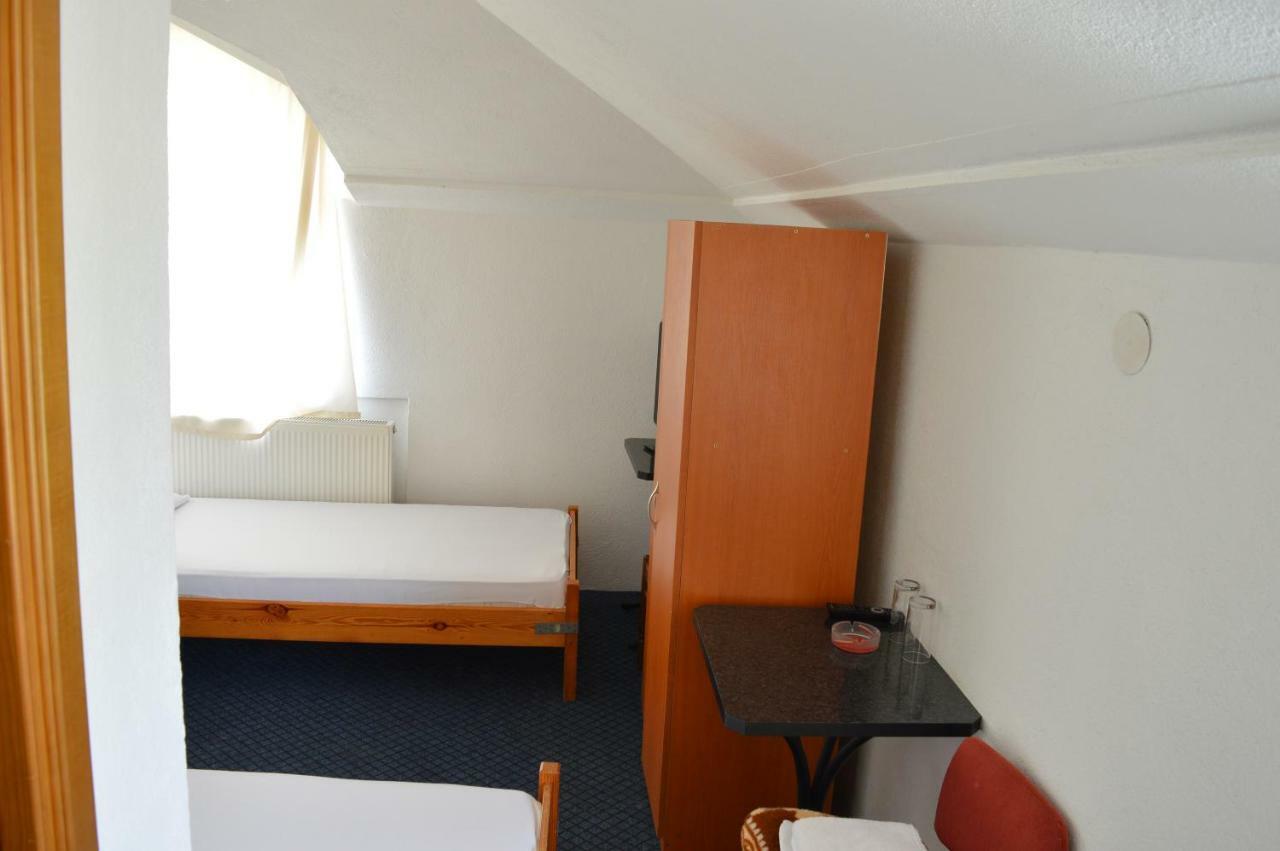 Motel Signal Μπάνια Λούκα Εξωτερικό φωτογραφία