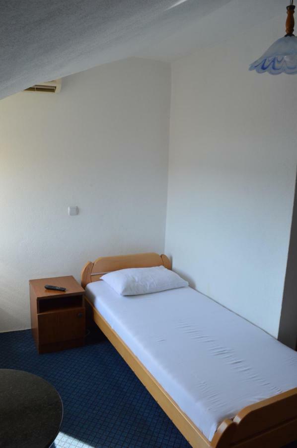 Motel Signal Μπάνια Λούκα Εξωτερικό φωτογραφία